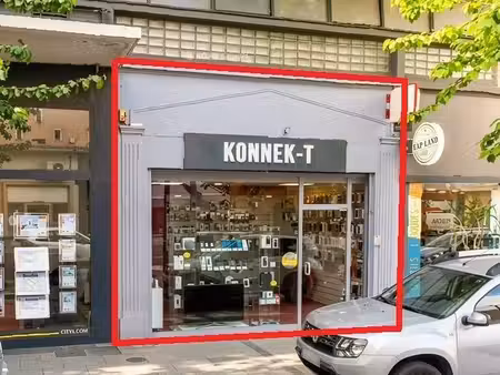 commerce 55 m²