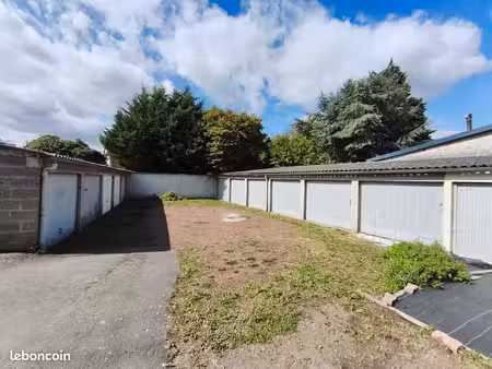 garages à louer