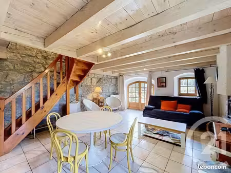 maison 12 pièces 189 m²