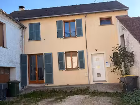 maison à jouy sur morin