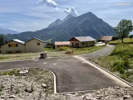 terrain 464 m² ugine