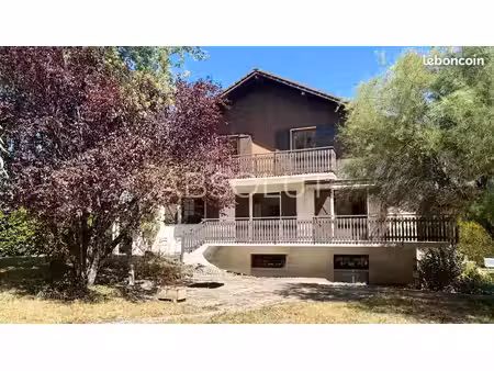 maison individuelle de 130m2 sur une parcelle de 1440m2  idéalement située à veigy-foncene