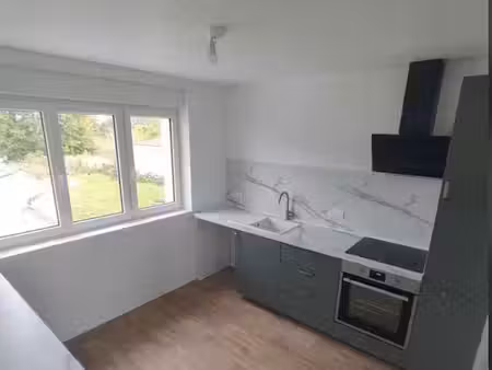 appartement avec clim  parking & cave – dpe b – centre-ville aire-sur-la-lys