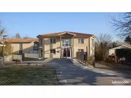 parking 12 m² pessac