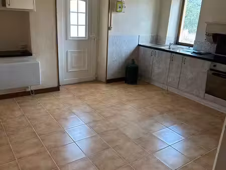 maison 2 chambre 70m2 plus cour