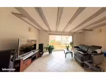 maison à louer  4 chambres   180 m2