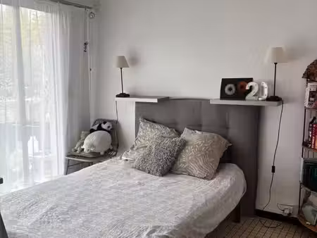 appartement 30m² parking balcon cave