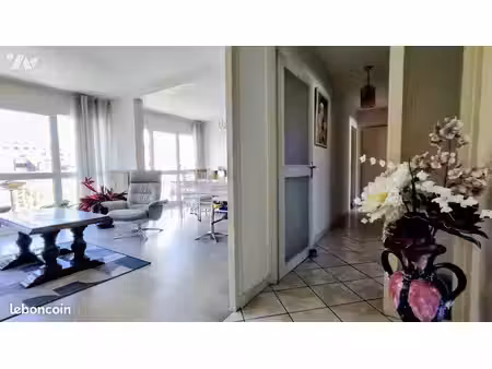 appartement 5 pièces 92 m²