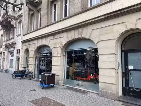 local commercial à louer