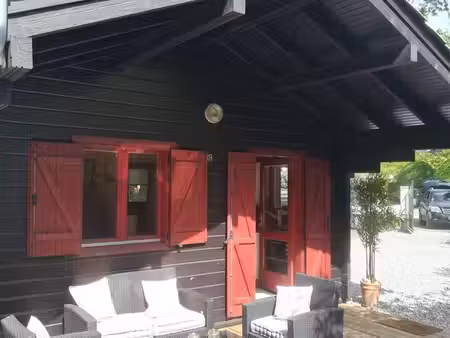 joli chalet meublé une chambre