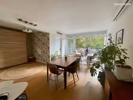 loue t1bis de 43m2 situé à croix