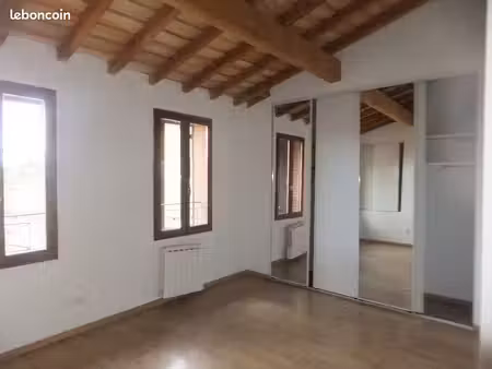 joli t3 rabastens  joli t3 duplex avec jardin et poele à bois