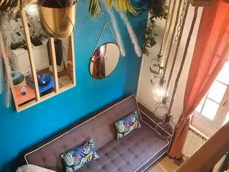 très belle maison de ville  grand jardin 595 euros