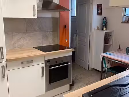 grand studio avec chambre etudiant serieux