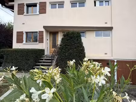 t4 de caractère – 84 m² carrez (puy saint-martin)