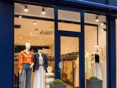 à saisir - boutique 38 m2 chambéry centre - 19 000