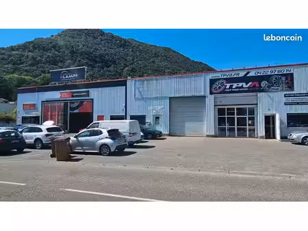 local 175 m2
