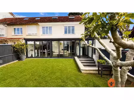 maison 5 pièces 101 m²