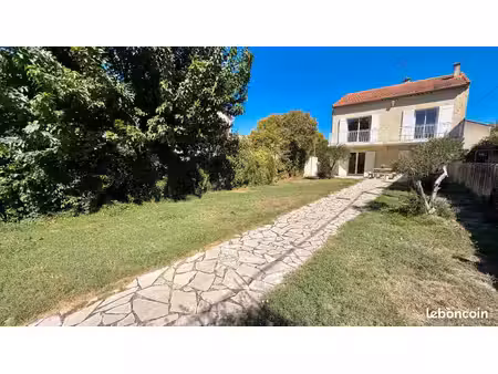 villa 6 pièces 121 m²