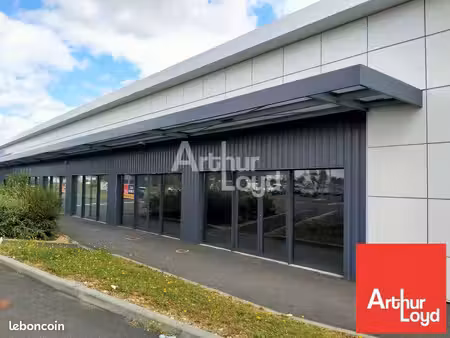 local commercial 352 m² neuville de poitou