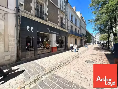 local commercial 117 m² poitiers