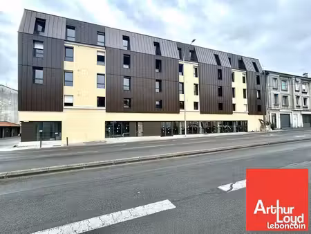 local commercial 283 m² poitiers