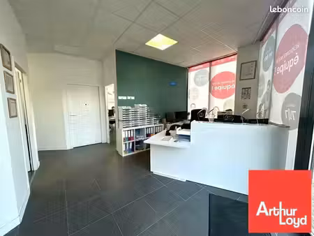 local commercial 85 m² poitiers