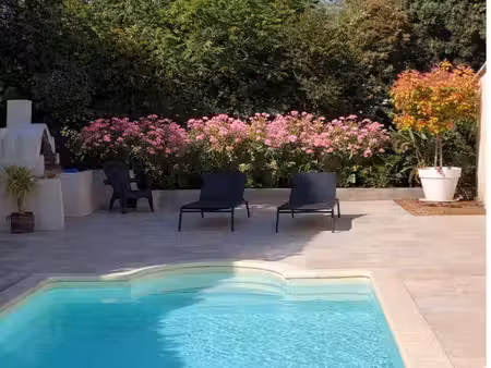 belle opportunité : maison ? rénovée avec deux logements et piscine