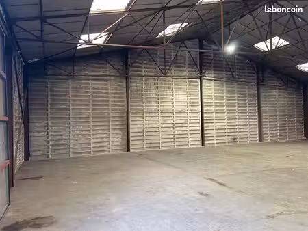 entrepot 500m2 à louer accés pl