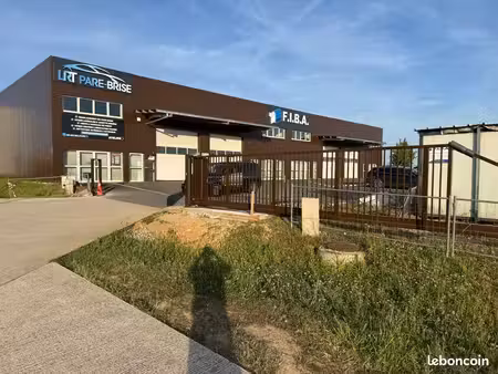 local d’activité 240m2 à louer