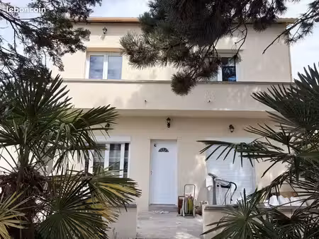 ? à louer – duplex 4 pièces – 85 m² – carrières-sous-poissy centre ? loyer : 1 390 / mois