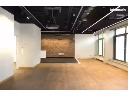 local commercial 147 m² poissy