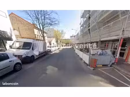 local commercial 127 m²