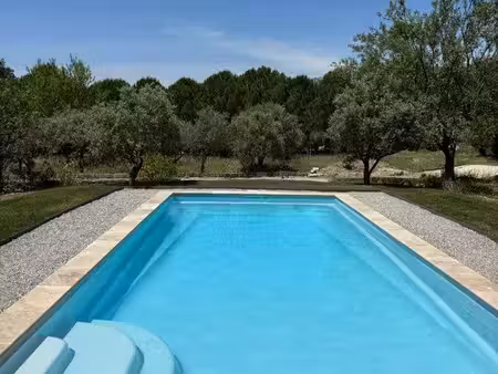 appartement t2 neuf avec piscine jardin et terrasse