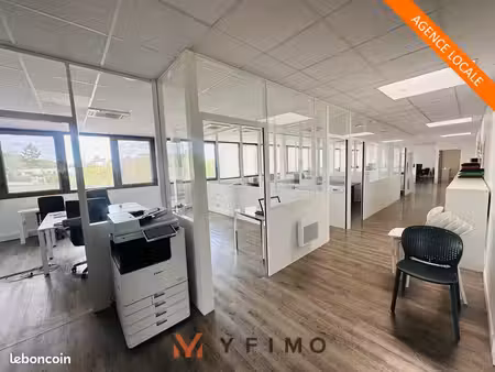 bureaux 366 m² orgeval
