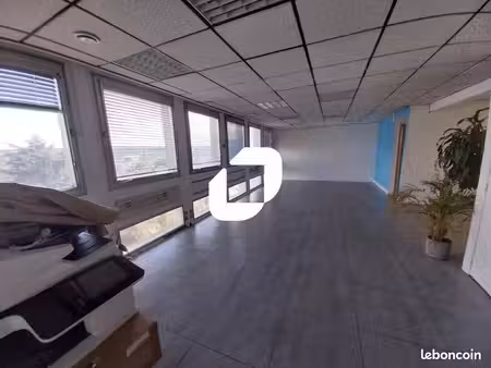 bureaux 155 m²