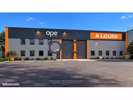 local 1635 m² plaisir
