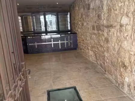 local commercial 47m2