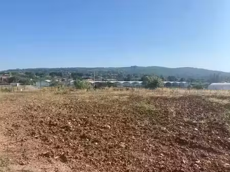 vente terrain 540 m² à carnoules (83660)  139 000 €