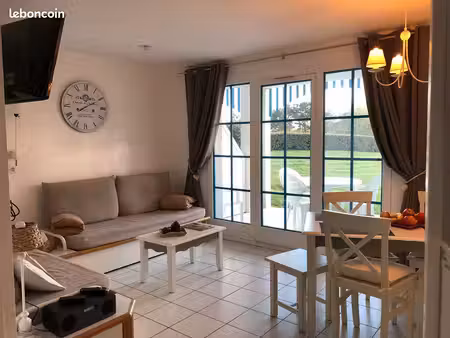 t2 meublé de 33 m² avec terrasse et vue sur le golf port de bourgenay – talmont-saint-hila