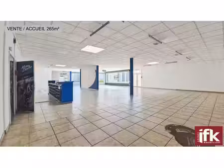 local commercial à vendre