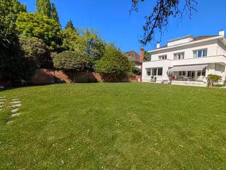 villa de luxe à vendre dans le quartier parc de sceaux