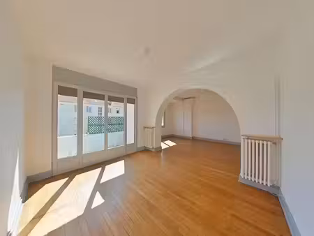location appartement 2 pièces 81 m² à romans-sur-isere (26100)  810 €