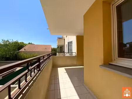 location appartement 2 pièces 50.42 m² à salon-de-provence (13300)  825 €