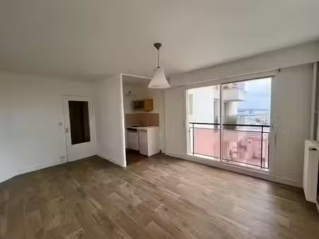 location appartement 1 pièce 27 m² à paris 19ème (75019)  885 €