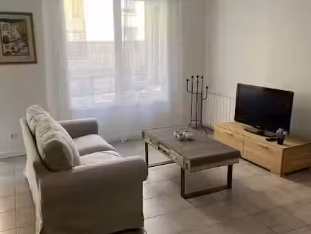 location meublée appartement 2 pièces 52 m² à lyon 3ème (69003)  1 010 €