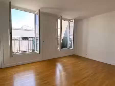 location appartement 2 pièces 34 m² à paris 9ème (75009)  1 243 €