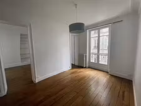 location appartement 3 pièces 38 m² à paris 4ème (75004)  1 595 €