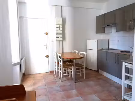 le luc en provence - immeuble de rapport à vendre - 6 appartements et un garage