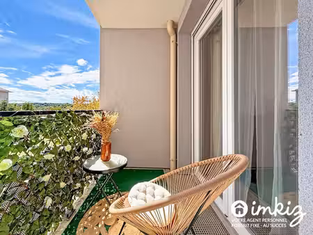 grand studio / t2  balcon et parking privé